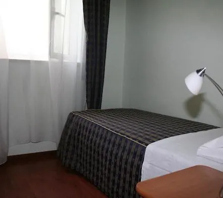 Bed and Breakfast Luna Blu Μόντικα