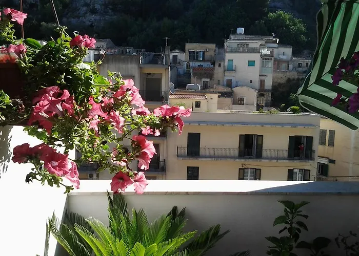 Luna Blu Modica