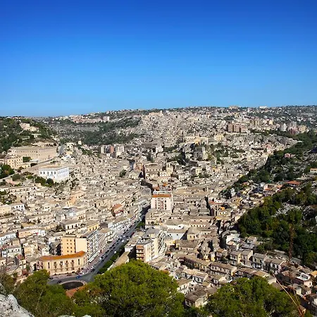 Bed & Breakfast Luna Blu Modica