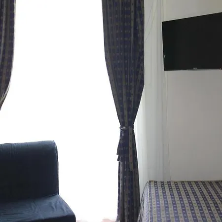 Luna Blu Bed & Breakfast 3*