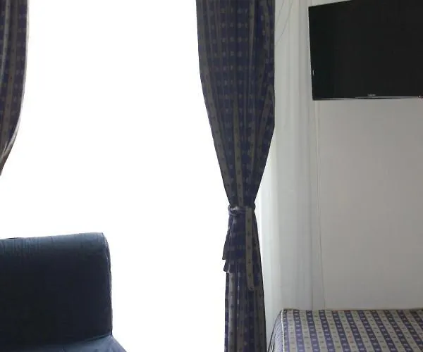 月亮神蓝光住宿加早餐旅馆 住宿加早餐酒店 3*